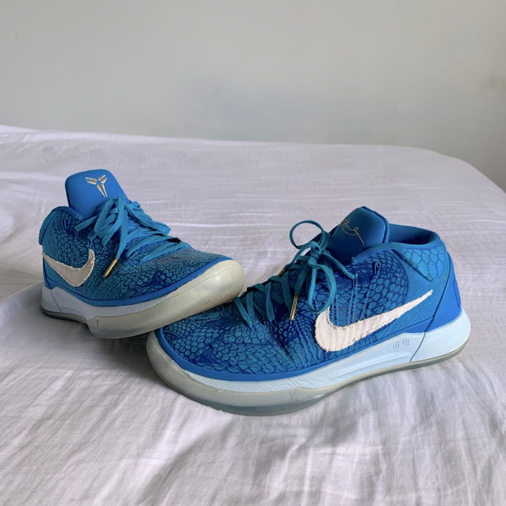 Nike Kobe A.D. Mid